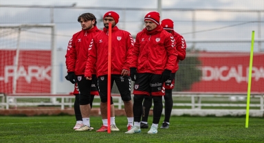 Samsunspor, Konyaspor maçının hazırlıklarına ara vermeden başladı