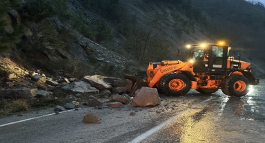 Sinop’ta kar yağışı heyelanlara yol açtı