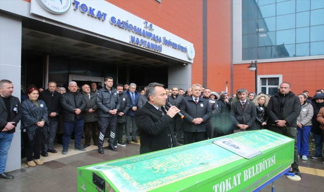 Tokat'ta kalp krizi sonucu ölen doktor için çalıştığı hastanede tören düzenlendi