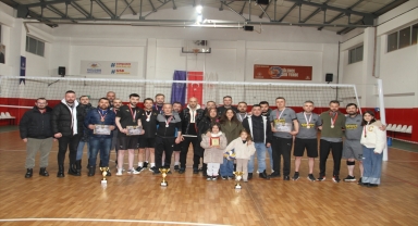 Yağlıdere'de Saruhan Bolat Voleybol Turnuvası sona erdi