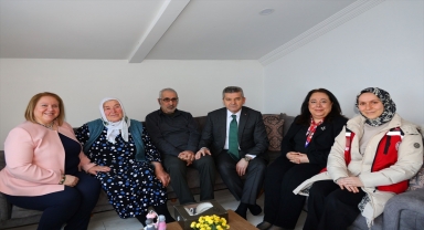 Artvin Valisi Ergün'den 50 yıllık çifte ziyaret