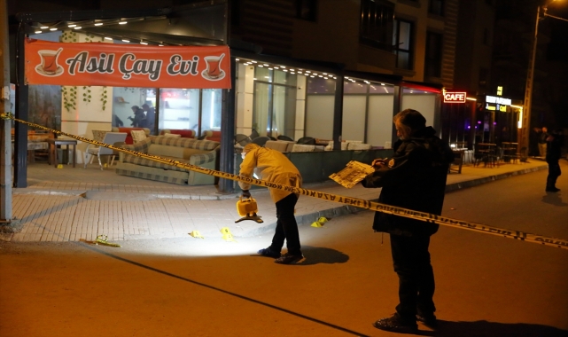 GÜNCELLEME - Çorum'da kahvehaneye düzenlenen silahlı saldırıda 1 kişi öldü, 4 kişi yaralandı