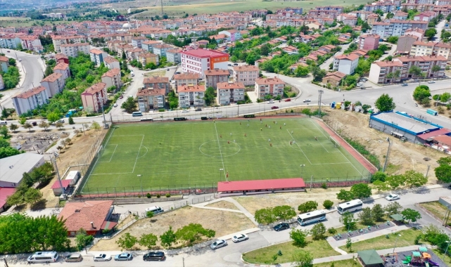 Karabük'te 5000 Evler Sentetik Futbol Sahası yenileniyor