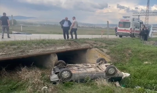 Çorum’da iki otomobilin çarpıştığı kazada 4 kişi yaralandı