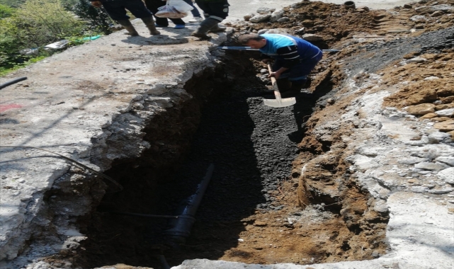 Trabzon'da ana su hattı patladı