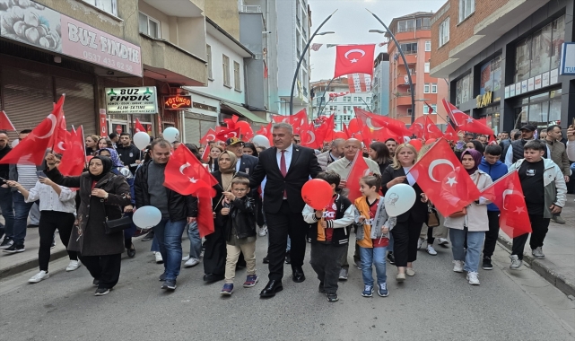 Bulancak'ta 19 Mayıs Atatürk'ü Anma, Gençlik ve Spor Bayramı yürüyüşü düzenlendi