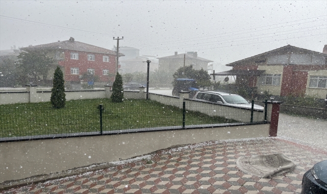 Çorum'da sağanak ve dolu etkili oldu