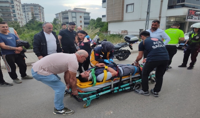 Samsun'da devrilen motosikletin sürücüsü yaralandı