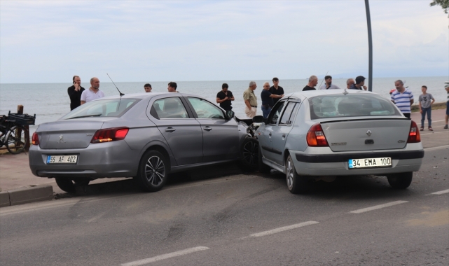 Ordu'da iki otomobilin çarpıştığı kazada 7 kişi yaralandı