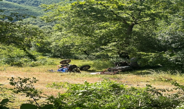 Samsun'da devrilen traktörün sürücüsü yaralandı
