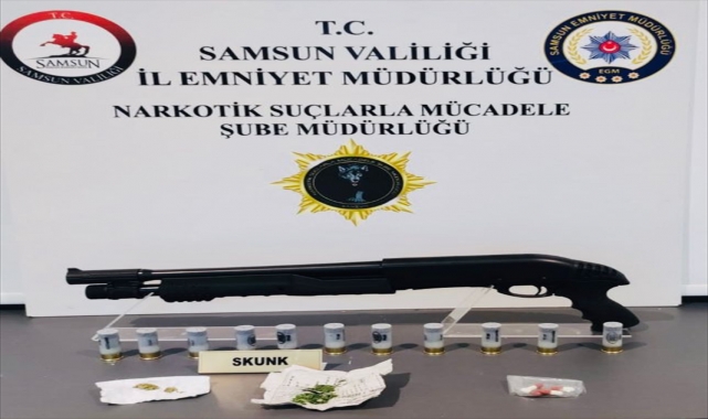 Samsun'da silah ve uyuşturucu operasyonunda 3 zanlı yakalandı