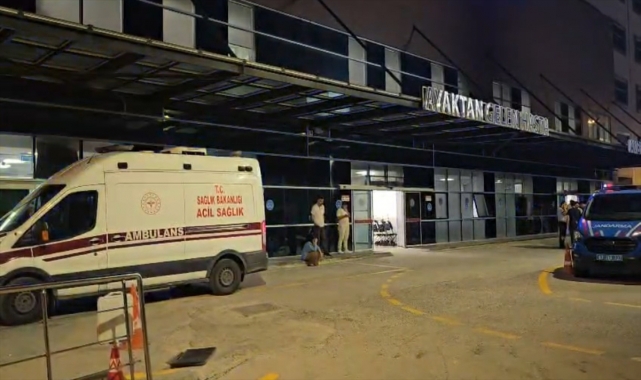 GÜNCELLEME - Zonguldak'ta 3 kişinin öldüğü bıçaklı kavganın zanlısı adliyede