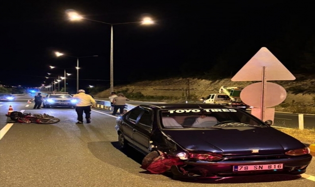 Karabük'te otomobille çarpışan motosikletin sürücüsü ağır yaralandı