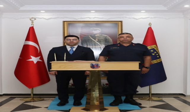 Almus Kaymakamı Çömen'den İl Jandarma Komutanı Çetin'e ziyaret