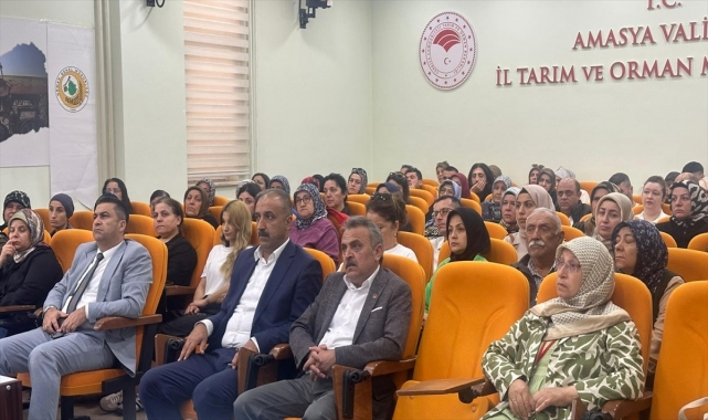 Amasya'da okul kantin ve yemekhane çalışanlarına hijyen eğitimi verildi