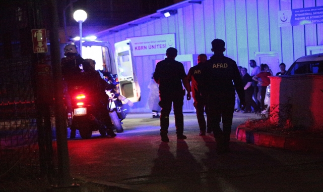 Bolu'da 9 polis aracın yakıt deposundaki şüpheli maddeyi inceledikleri esnada kokudan etkilendi