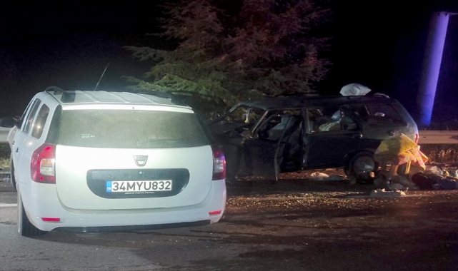 Karabük'te 2 otomobilin çarpıştığı kazada 6 kişi yaralandı