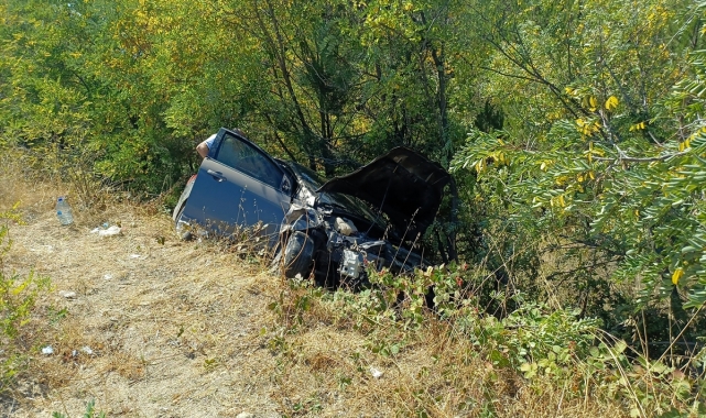 Karabük'te şarampole devrilen otomobildeki 1 kişi yaralandı