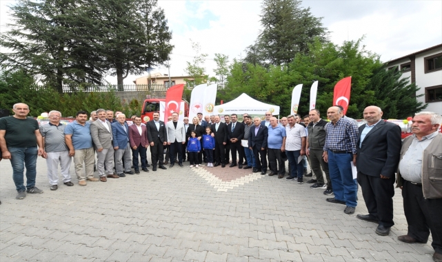 Kastamonu'da orman köylerine su tankeri dağıtıldı