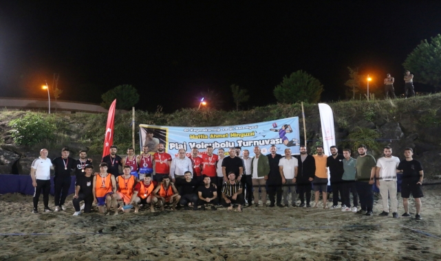 Of'ta Mattia Ahmet Minguzzi anısına plaj voleybolu turnuvası düzenlendi