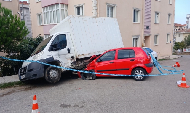 Sinop'ta trafik kazasında 3 kişi yaralandı