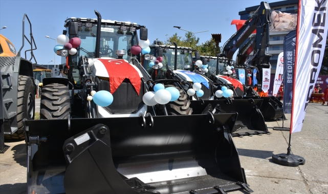 Trabzon Büyükşehir Belediyesince 17 iş makinesi hizmete alındı