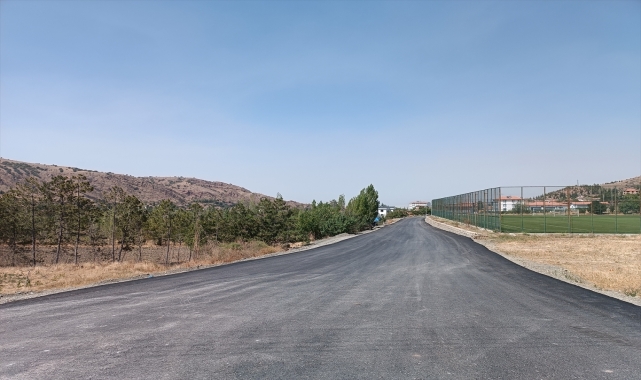 Uğurludağ'da 1600 metre sıcak asfalt serildi