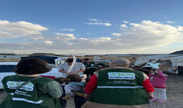 Yeşilay Çorum Şubesinden mevsimlik tarım işçilerine kandil ziyareti