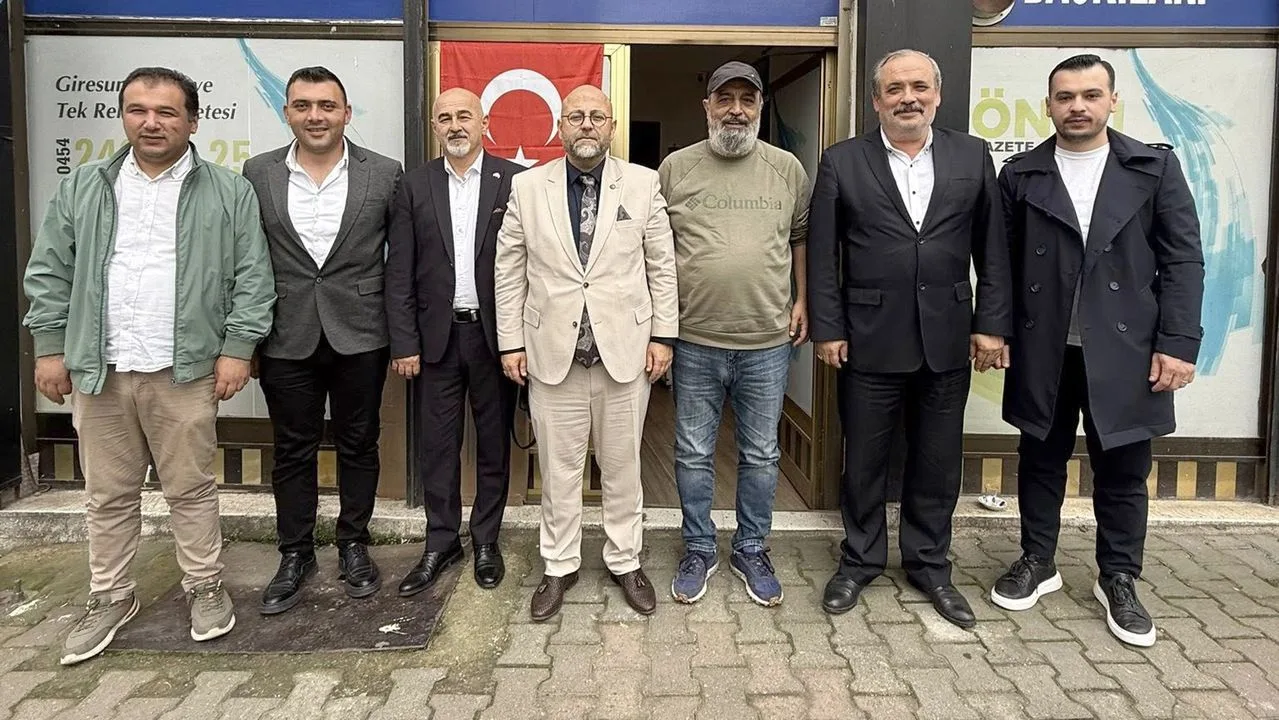 Bahçeli’den yerel basına selam var!