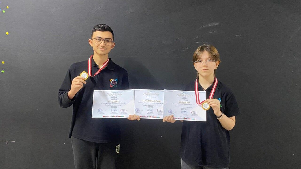Giresun Fen Lisesi Öğrencileri Altın Madalya Kazandı ve Özel Ödüle Layık Görüldü