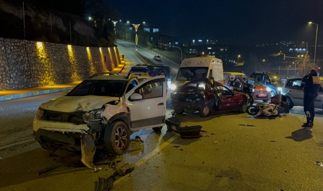 Karabük'te zincirleme trafik kazasında 3 kişi yaralandı