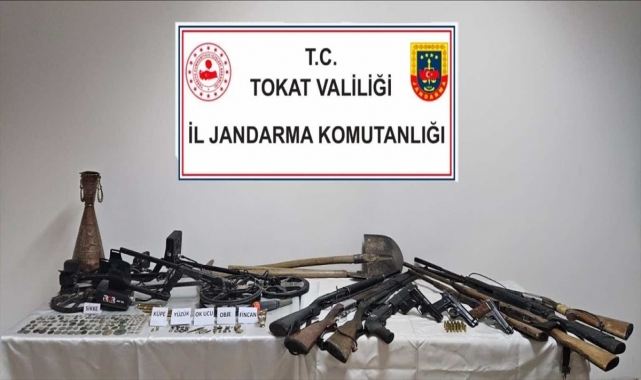 Tokat'ta kaçak kazı yaparken yakalanan şüphelinin evinde 144 sikke bulundu