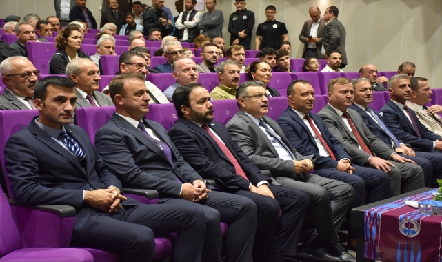 Trabzon'da okullara spor malzemesi ve oyun seti dağıtıldı