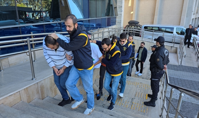 Zonguldak'ta emekli madenciyi dolandıran 5 şüpheli tutuklandı