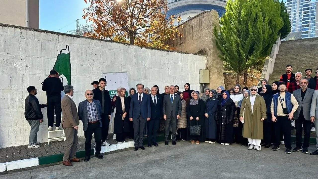 AK Parti Milletvekili Temür, Üniversitedeki Filistin Programına Katıldı