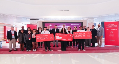 Akbank Düşünce Kulübü'nün 16. dönem kazananı Harvard Yaz Okulu'na katılacak