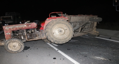 Amasya'da otomobil ile traktörün çarpıştığı kazada 1 kişi yaralandı