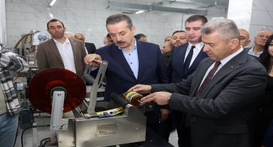 Artvin’de bal dolum ve paketleme tesisi hizmete açıldı