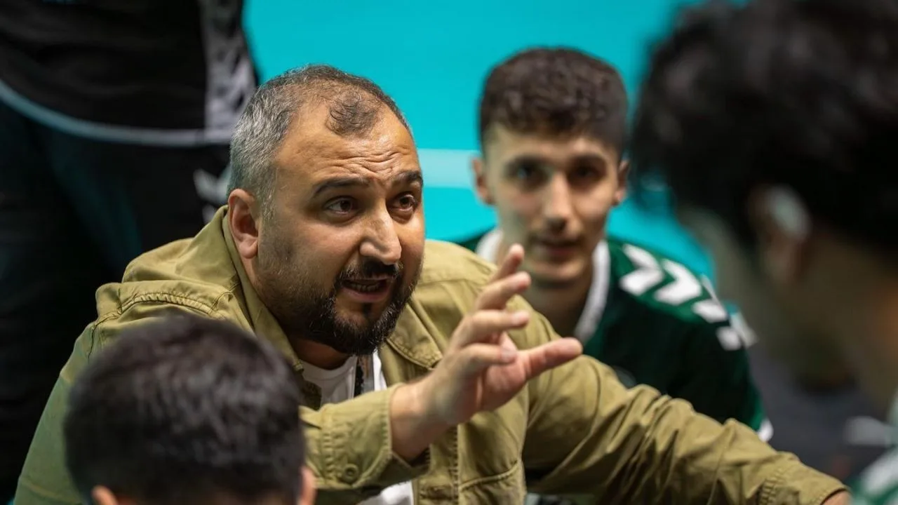 Çotanaklar Kaybettiği Kritik Maç Sonrası Başantrenör Kolukıoğlu Bir Açıklama Yaptı