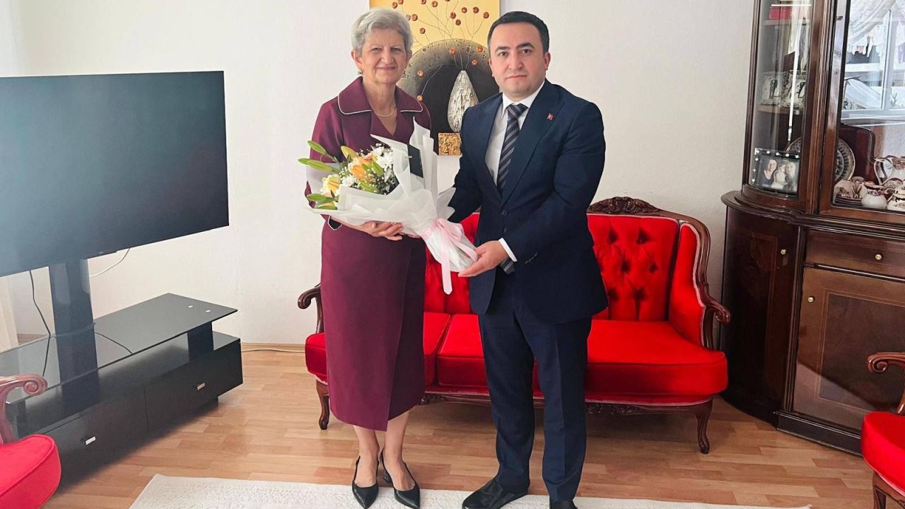 Giresun’da 47 yıllık öğretmen unutulmadı