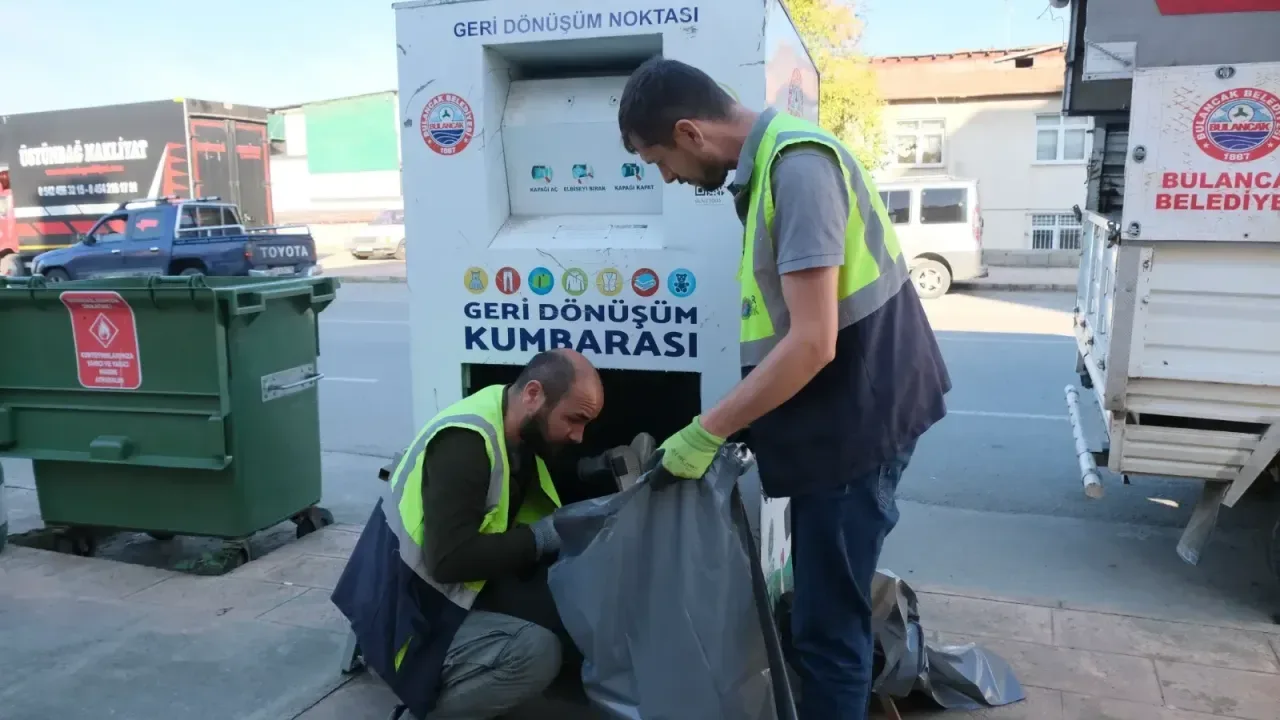 Giresun’da giysi kumbarası ile tekstil ürünleri geri dönüşüyor