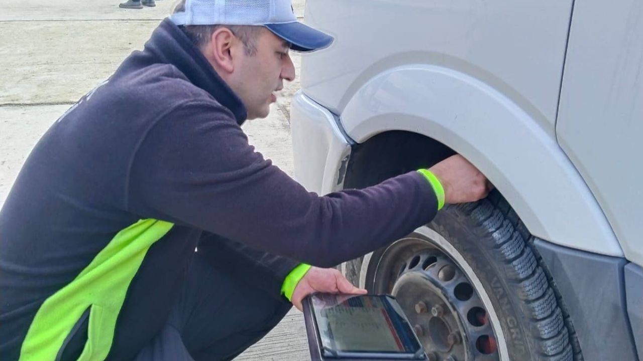 Giresun’da servis araçlarında kış lastiği denetimi