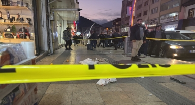 Gümüşhane'de eşini bıçakla yaralayan koca gözaltına alındı