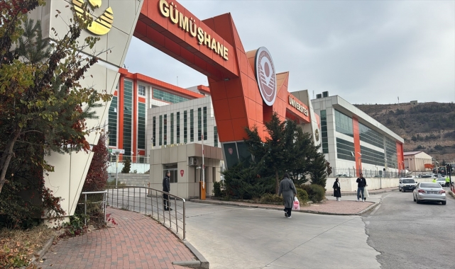 Gümüşhane Üniversitesi'nde bir idari personel mesai arkadaşını silahla rehin aldı