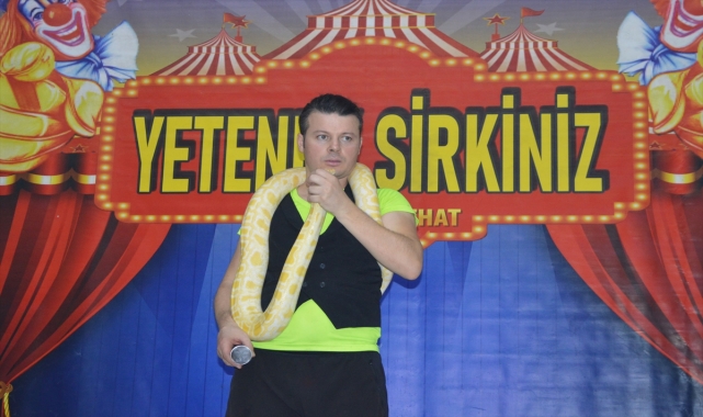 Havza'da sirk gösterisi düzenlendi