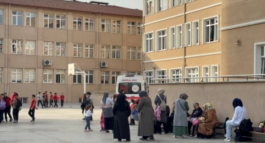 Karabük'te gıda zehirlenmesi şüphesiyle hastaneye kaldırılan 24 öğrenci taburcu edildi