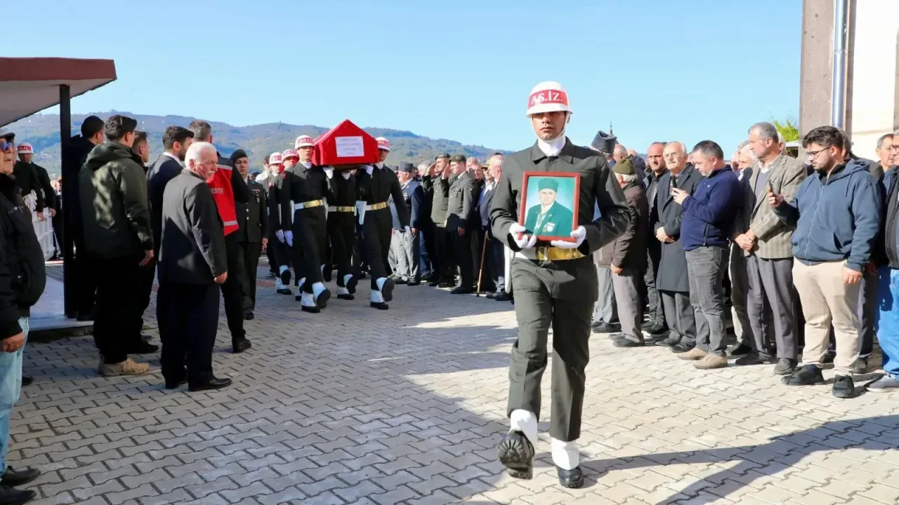Kıbrıs gazisine son görev!