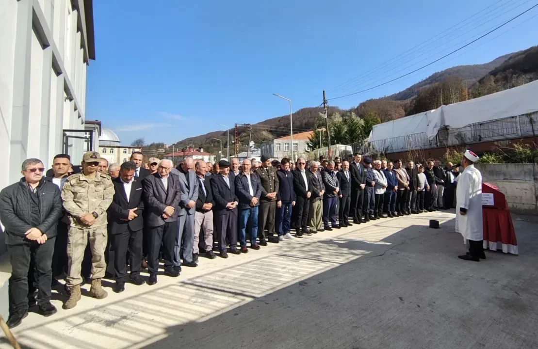 Kore gazisi son yolculuğuna uğurlandı