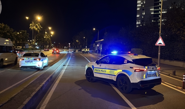 Samsun'da motosikletin yayaya çarpması sonucu 3 kişi yaralandı