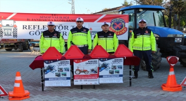 Sinop’ta çiftçilere reflektör dağıtıldı